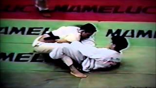 Renzo Gracie vs Ricardo De la Riva  Brasileiro 1993 [upl. by Mailiw]