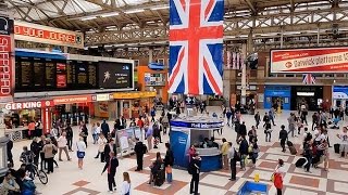 A Walk Through The London Victoria Station London England [upl. by Naened]